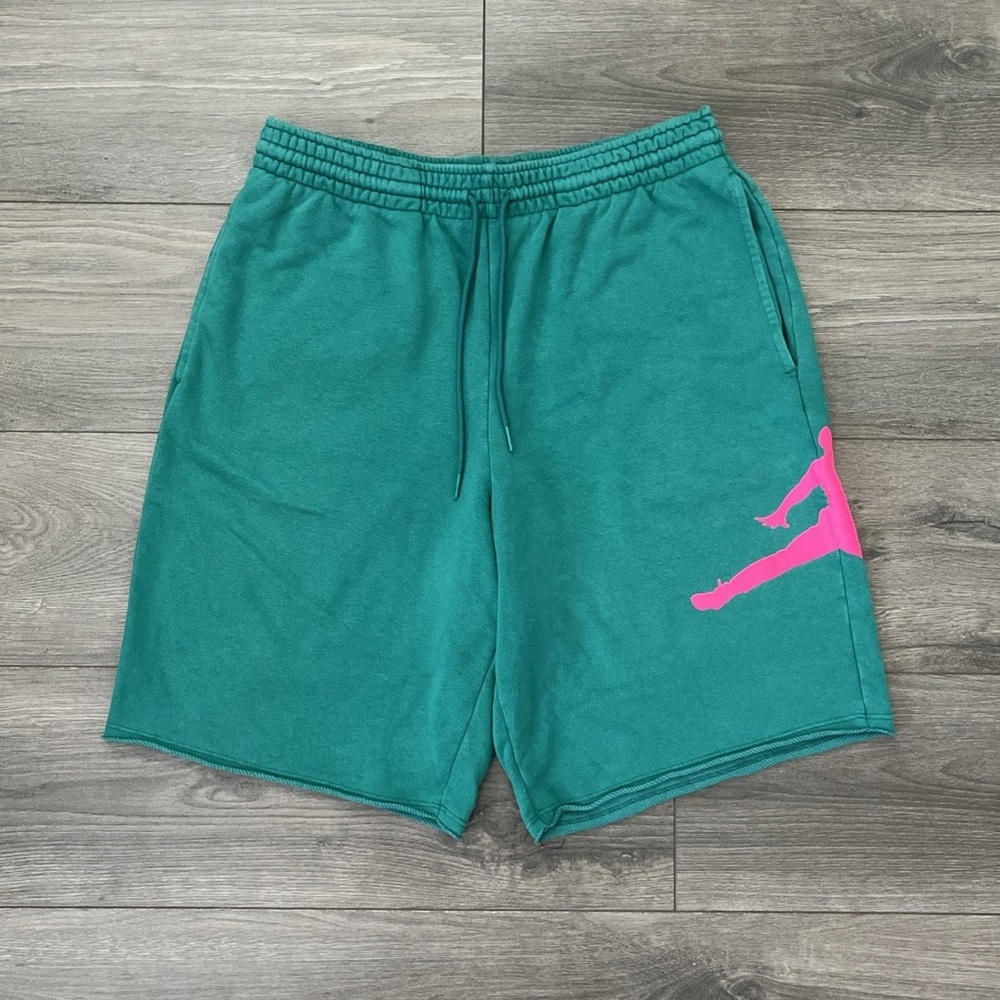 Jordan Athletic Shorts in Green with Pink Logo 2XL